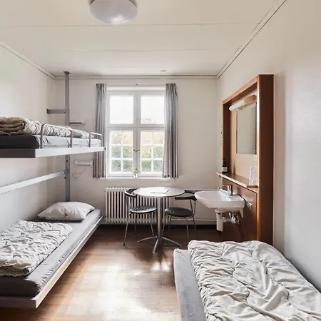 Danhostel * Эсбьерг
