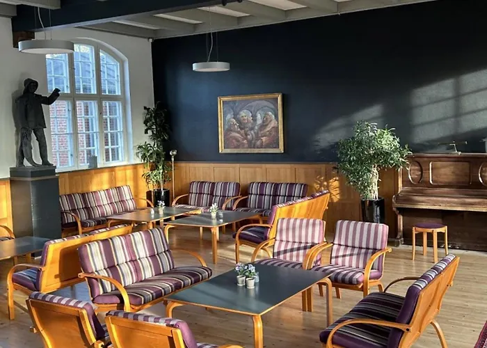 Danhostel * Эсбьерг